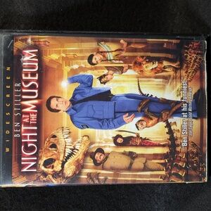 "NIGHT AT THE MUSEUM". COLOR. DVD. RATED G.  RETRO/VINTAGE 2006.